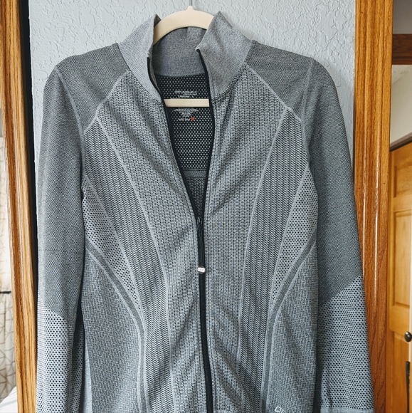 Lorna Jane Seamless Jacket - Picture 4 of 8